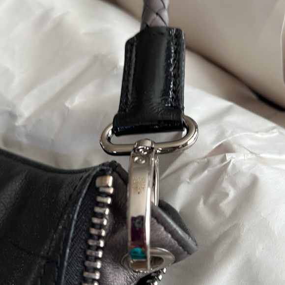 Brighton Fashionista Scoop Shoulder leather handbag - Picture 7 of 8